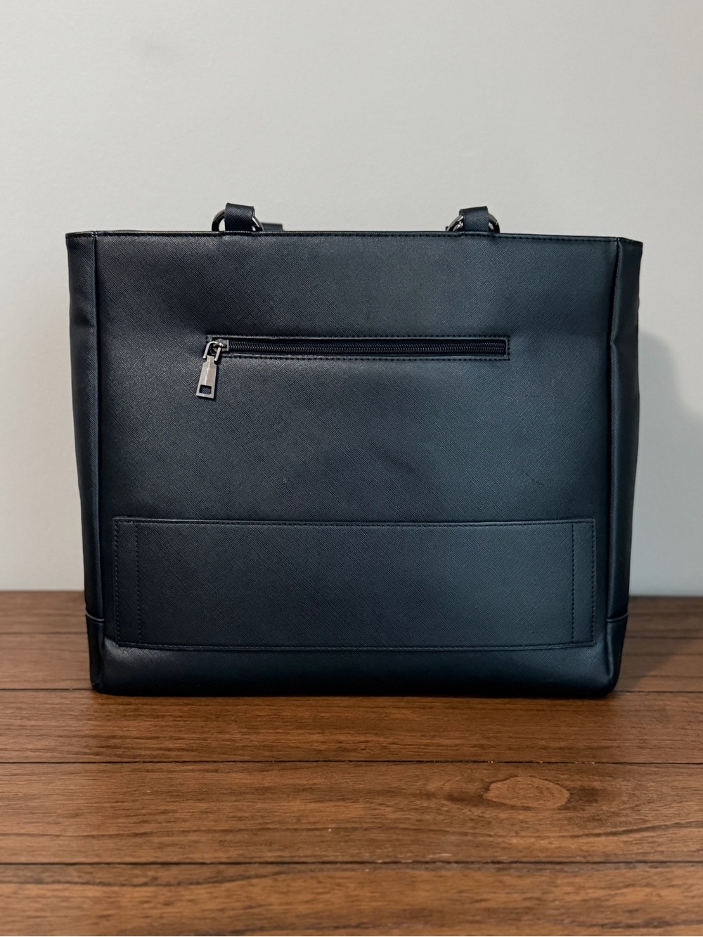 Michelle Tote - Picture 2 of 5